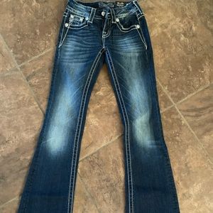 BRAND NEW WITH TAGS: MISS ME BOOTCUT JEANS SIZE 23